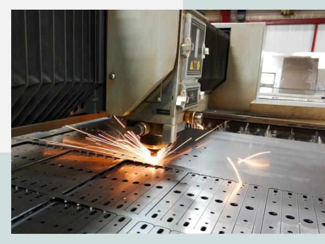 Лазерная резка металла в Усолье-Сибирском от 619 руб.